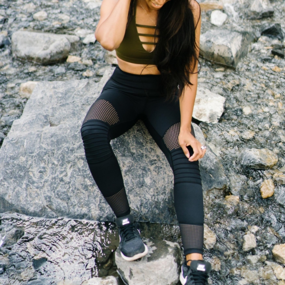 Black moto light n tight hi rise 24" size 8-10